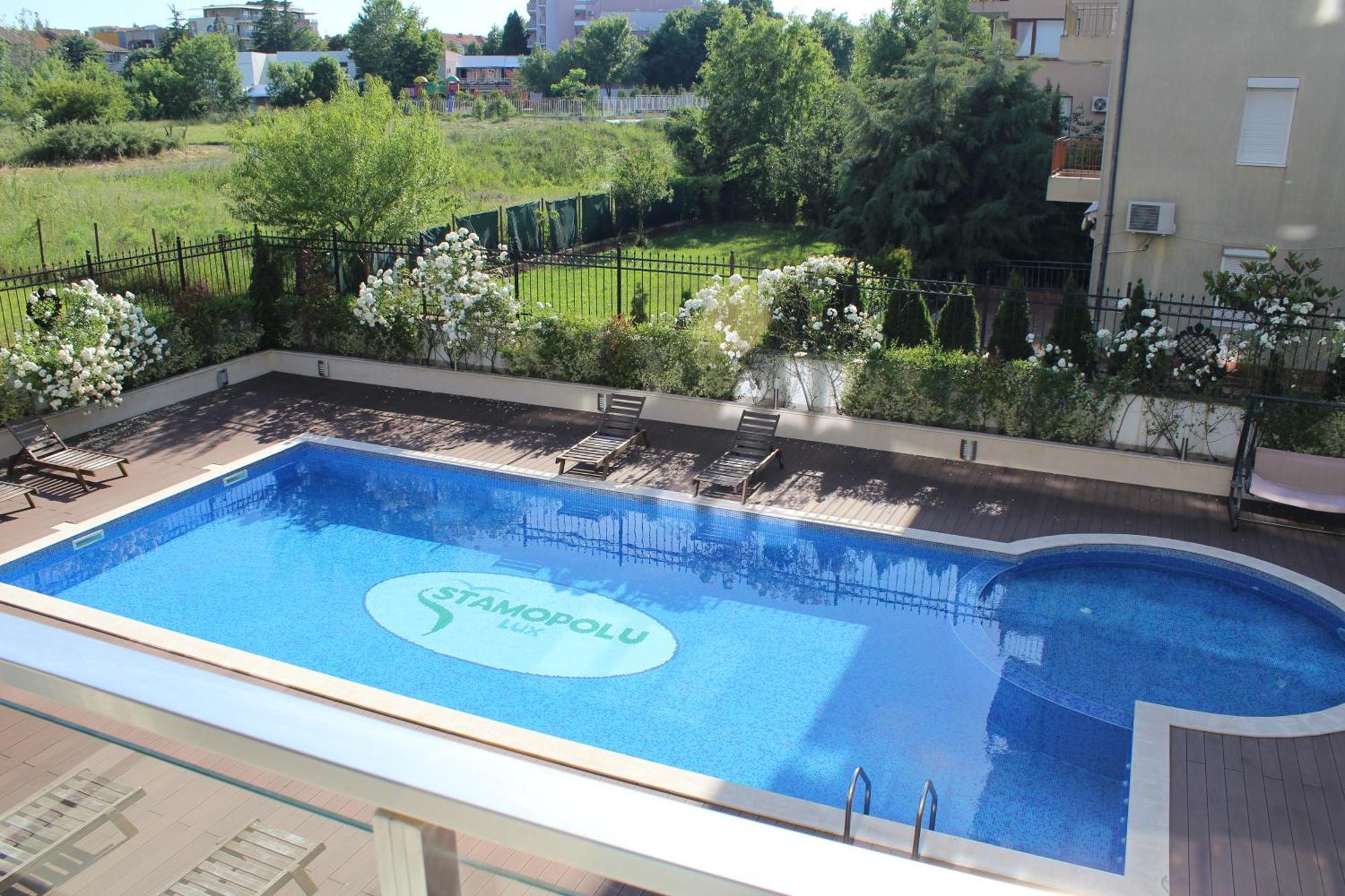 Apartments Stamopolu Lux With Pool View Primorsko Luaran gambar